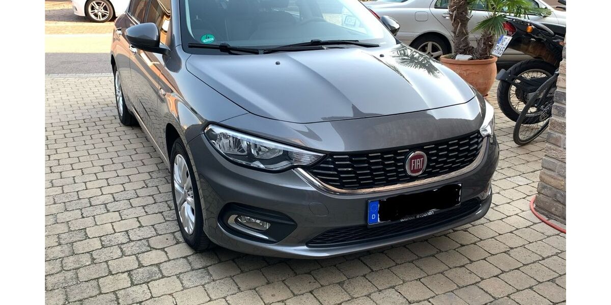 Fiat Tipo 129.880 km 6.990 &euro; Neuss 41464