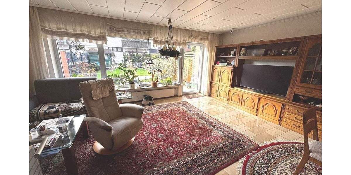 Reihenmittelhaus Krefeld Fischeln - 5 Zimmer, 120 m&sup2;, 430.000&euro; | Angebot:25820518