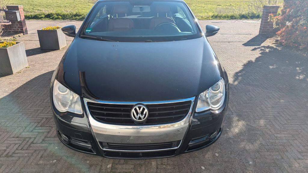 VW Eos 99.502 km 7.900 &euro; Wachtendonk 47669