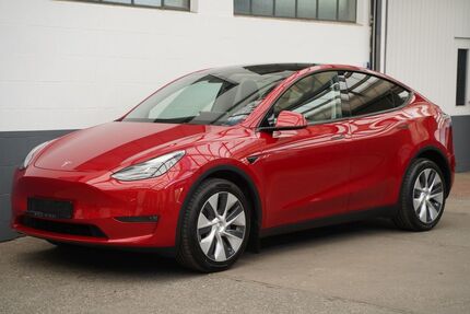 Tesla Model Y 59.998 km 36.550 &euro; Mönchengladbach 41236