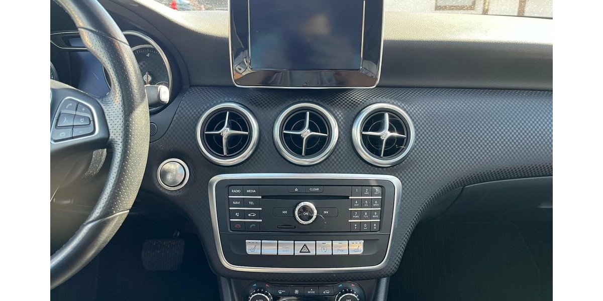 Mercedes-Benz A 220 CDI / AMG / Pano / Kamera / Navi / Euro6 195.000 km 16.390 &euro; Mönchengladbach 41066