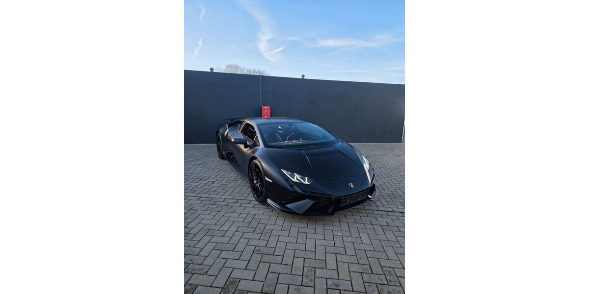 Lamborghini Huracán 5.600 km 284.999 &euro; Heinsberg 52525