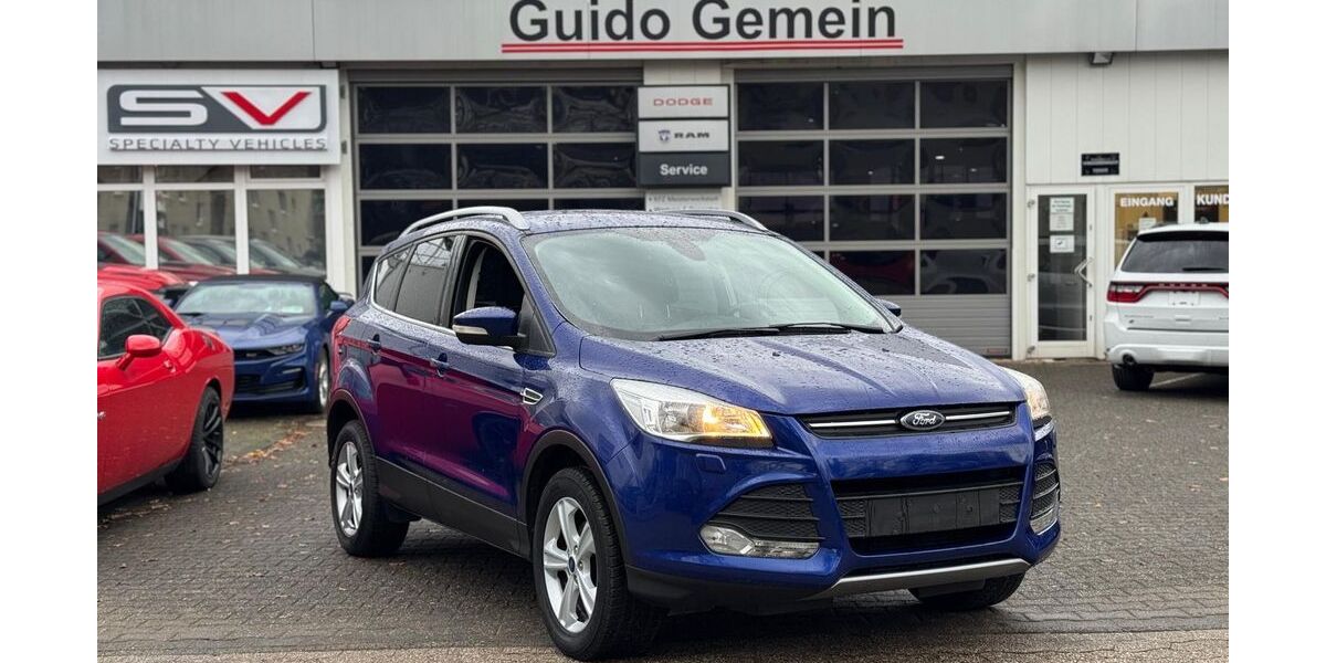 Ford Kuga 99.558 km 9.900 &euro; Krefeld 47805