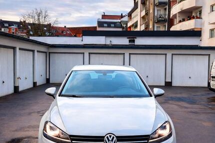 VW Golf 188.472 km 10.850 &euro; Düsseldorf 40211