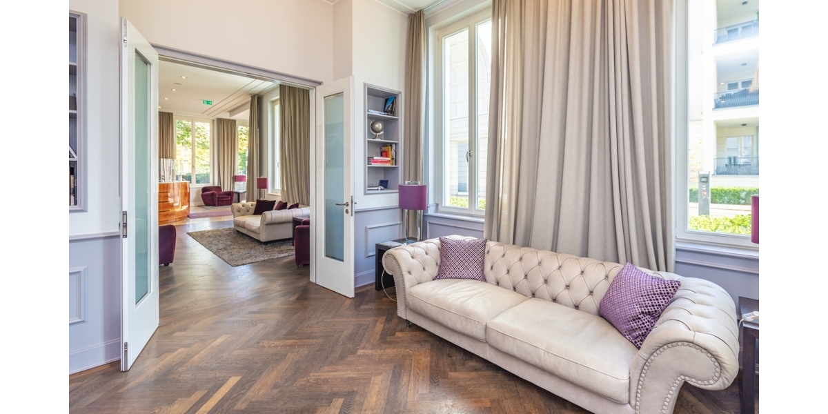 Wohnen in hochwertigem Ambiente mit internationalem Flair. Möblierte 2 Zimmer-Dachterrassen-Wohnung - Einfamilienhaus Düsseldorf Heerdt | Angebot:26645368