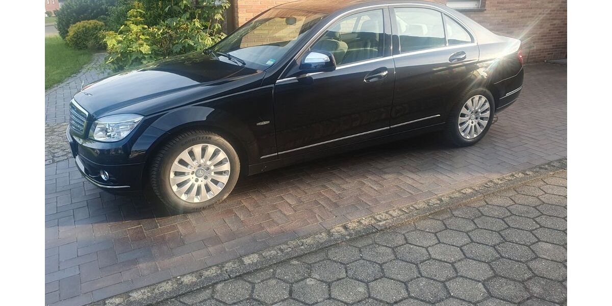 Mercedes-Benz 200 130.000 km 10.300 &euro; Nettetal 41334
