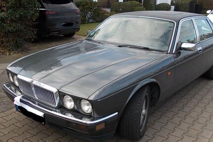 Jaguar XJ40 192.470 km 7.500 &euro; Düsseldorf 40549