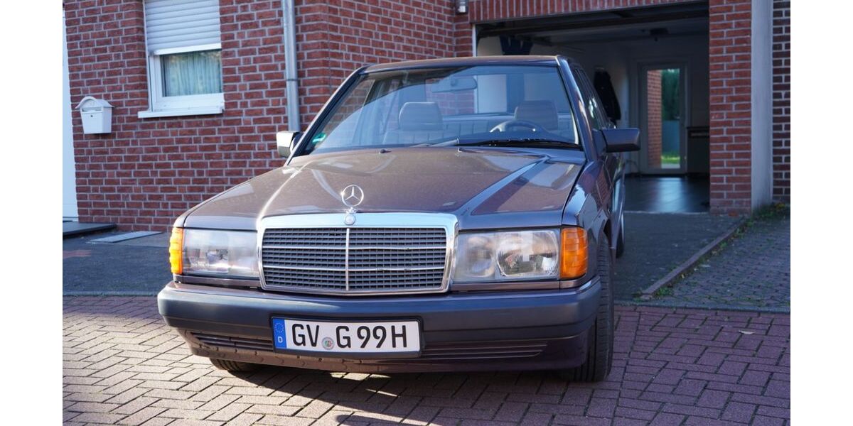 Mercedes-Benz 190 244.744 km 8.000 &euro; Neuss 41472