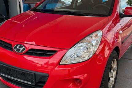 Hyundai i20 65.162 km 5.099 &euro; Mönchengladbach 41199