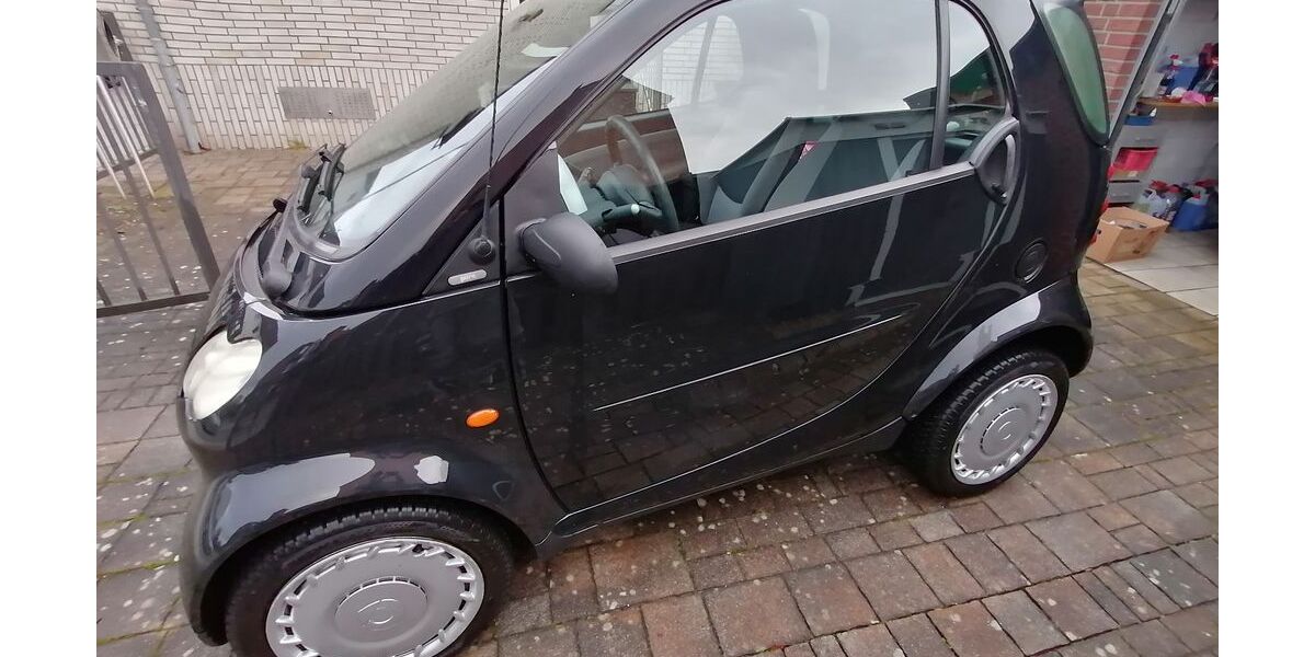 Smart ForTwo 78.000 km 2.600 &euro; Mönchengladbach 41199