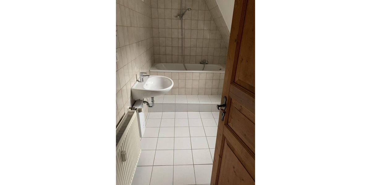 Etagenwohnung Mönchengladbach Venn - 4 Zimmer, 127 m&sup2;, 1.150&euro; | Angebot:26929326
