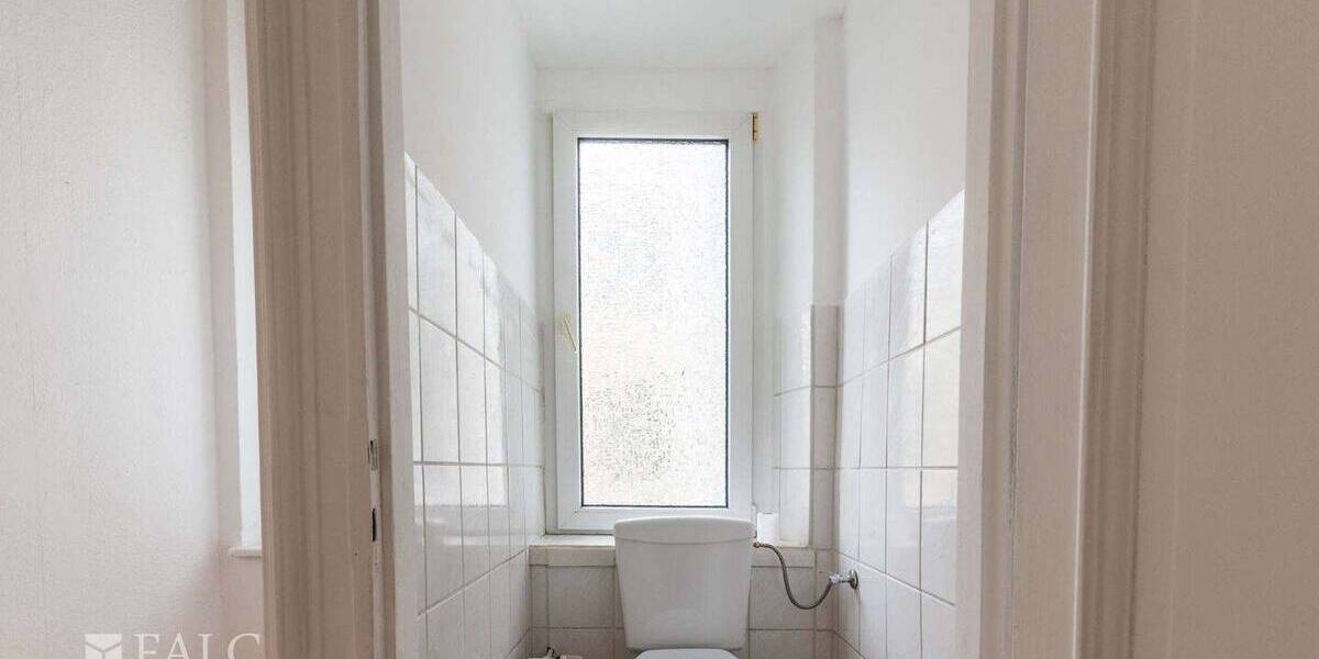 Mehrfamilienhaus, Wohnhaus Krefeld Stadtmitte - 1 Zimmer, 370 m&sup2;, 799.999&euro; | Angebot:26081937