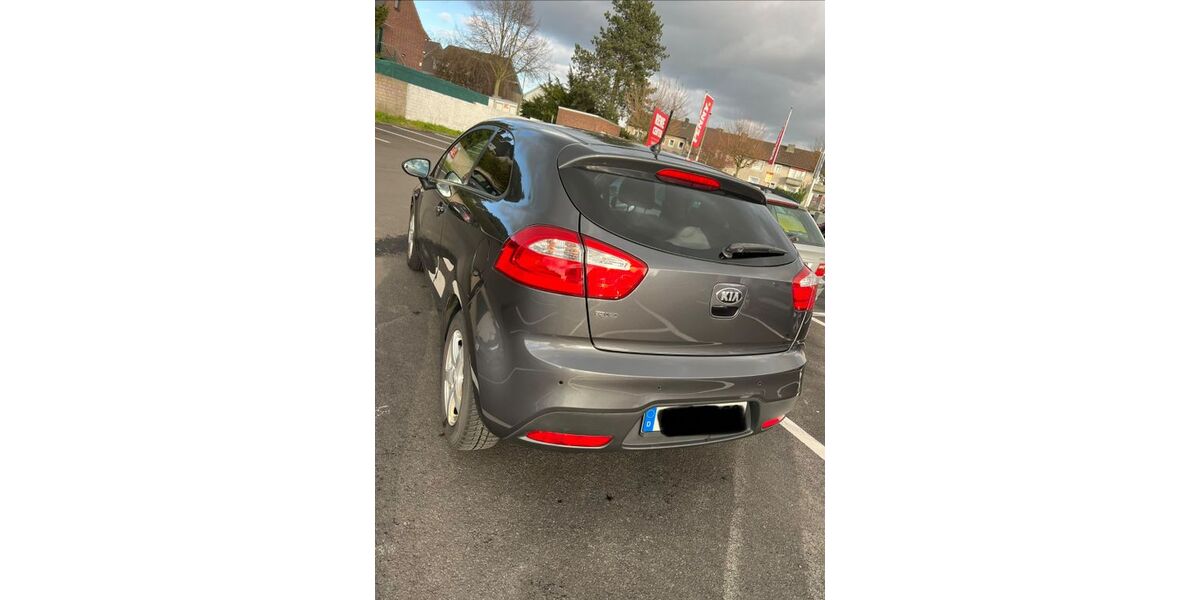 Kia Rio 117.000 km 5.500 &euro; Erkelenz 41812