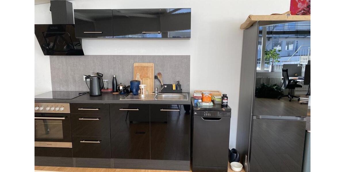 Etagenwohnung Düsseldorf Stadtbezirk 3 - 1 Zimmer, 130 m&sup2;, 2.100&euro; | Angebot:25571243