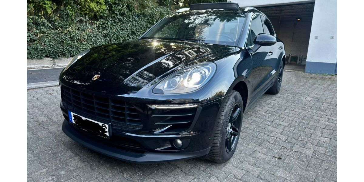 Porsche Macan 212.000 km 22.490 &euro; Viersen 41748