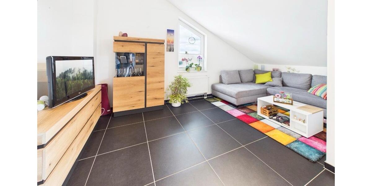 Dachgeschoßwohnung Heinsberg - 3 Zimmer, 73 m&sup2;, 800&euro; | Angebot:25658381
