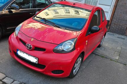 Toyota Aygo (X) 241.300 km 1.000 &euro; Krefeld 47798