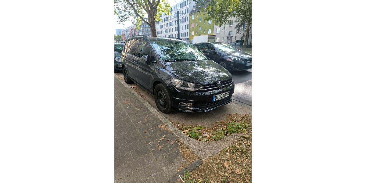 VW Touran 215.000 km 13.200 &euro; Düsseldorf 40233