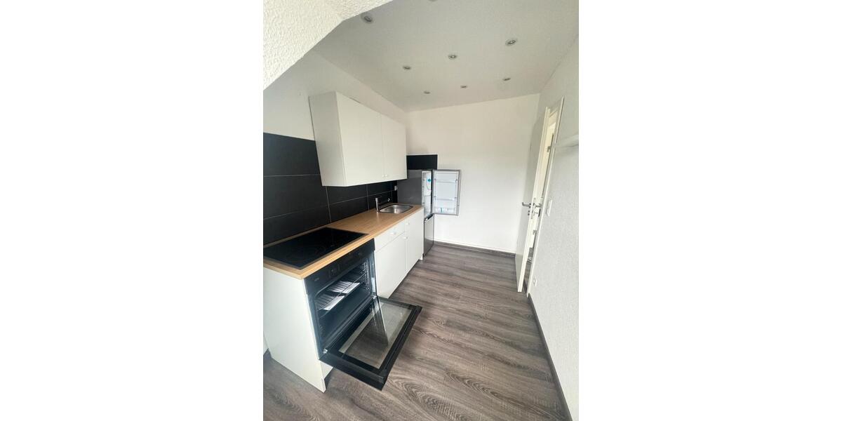 Dachgeschoßwohnung Krefeld Benrad - 2 Zimmer, 60 m&sup2;, 725&euro; | Angebot:26030039