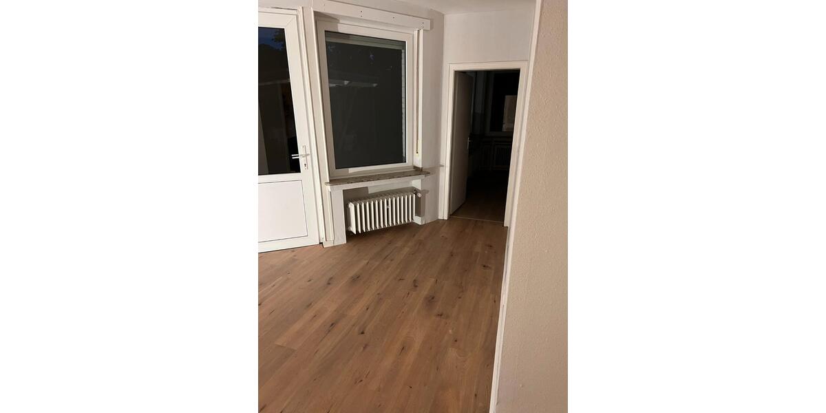 Erdgeschoßwohnung Heinsberg - 4 Zimmer, 120 m&sup2;, 1.100&euro; | Angebot:26610428