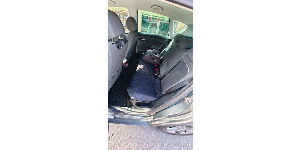Seat Altea 198.325 km 3.800 &euro; Mönchengladbach 41066