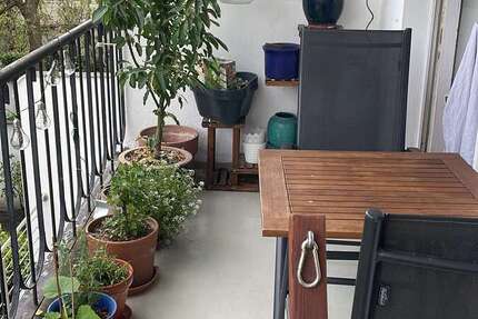 Wohnung Düsseldorf Düsseltal - 2 Zimmer, 80 m&sup2;, 1.150&euro; | Angebot:27110795
