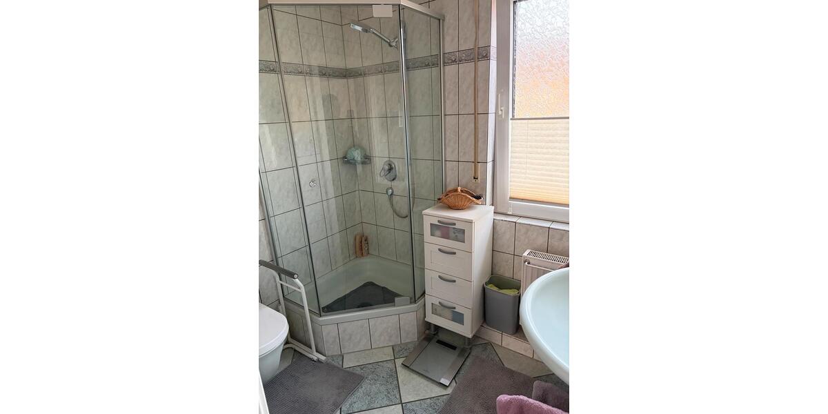 Reihenhaus Nettetal - 6 Zimmer, 130 m&sup2;, 275.000&euro; | Angebot:25858659