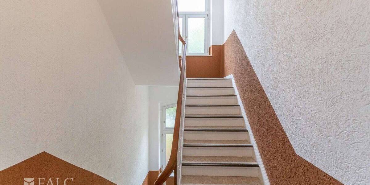 Mehrfamilienhaus, Wohnhaus Krefeld Stadtmitte - 1 Zimmer, 370 m&sup2;, 799.999&euro; | Angebot:26081937