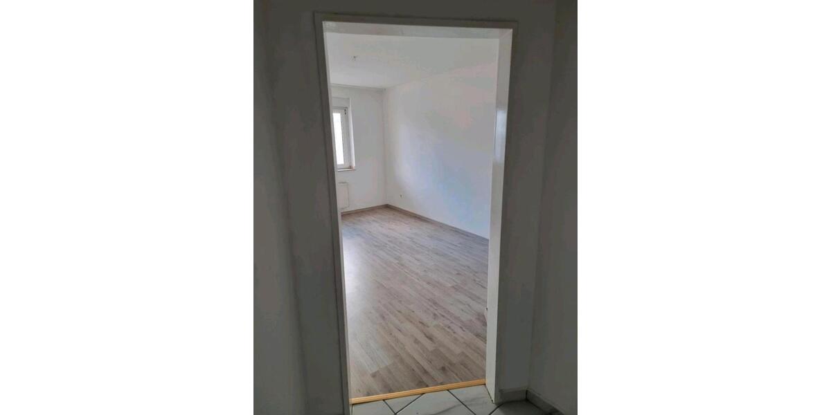 Etagenwohnung Mönchengladbach Süd - 3 Zimmer, 83 m&sup2;, 1.400&euro; | Angebot:25660321