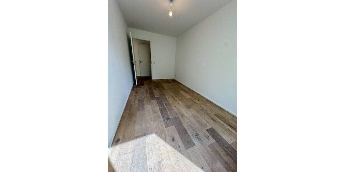 Reihenmittelhaus Düsseldorf Flingern Süd - 6 Zimmer, 150 m&sup2;, 2.950&euro; | Angebot:26877574