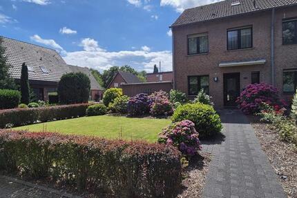 Haus Brüggen - 4 Zimmer, 94 m&sup2;, 289.000&euro; | Angebot:24638595