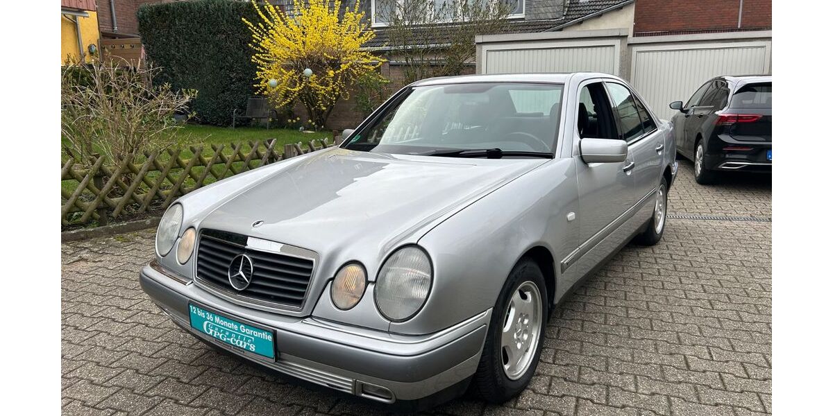 Mercedes-Benz E 200 164.000 km 3.250 &euro; Düsseldorf 40589