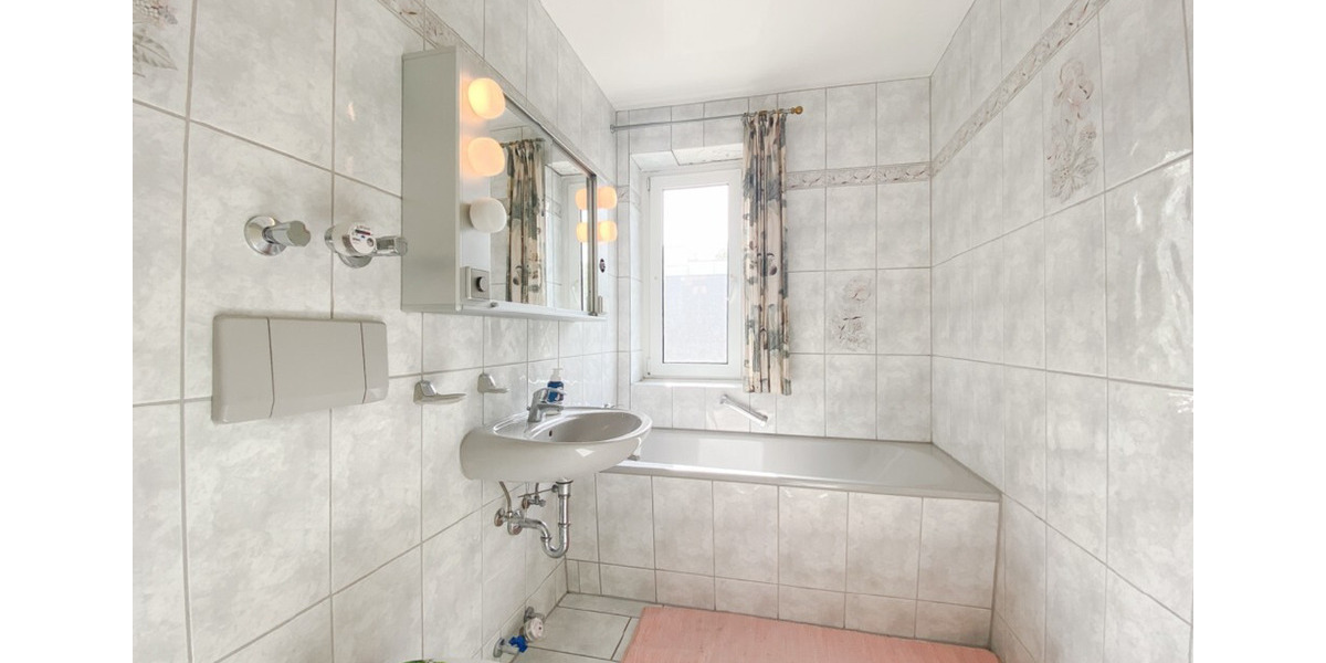 Etagenwohnung Geldern - 4 Zimmer, 117 m&sup2;, 1.400&euro; | Angebot:25430658