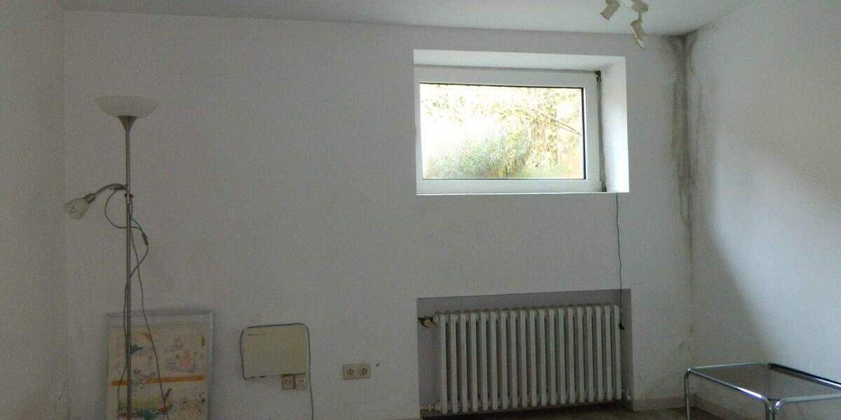 Bungalow Krefeld Benrad-Süd - 8 Zimmer, 157 m&sup2;, 395.000&euro; | Angebot:25697193