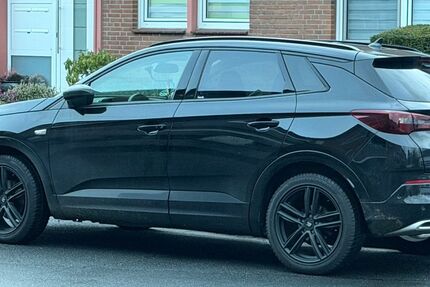 Opel Grandland (X) 74.000 km 19.800 &euro; Viersen 41747