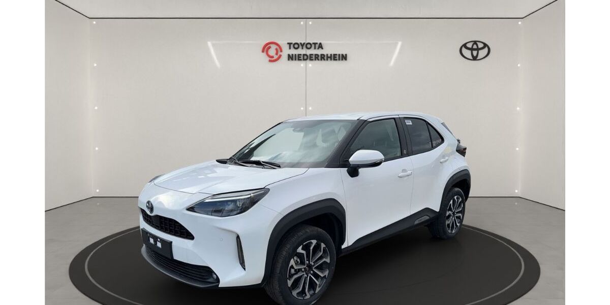 Toyota Yaris Cross 5.000 km 31.333 &euro; Krefeld 47809