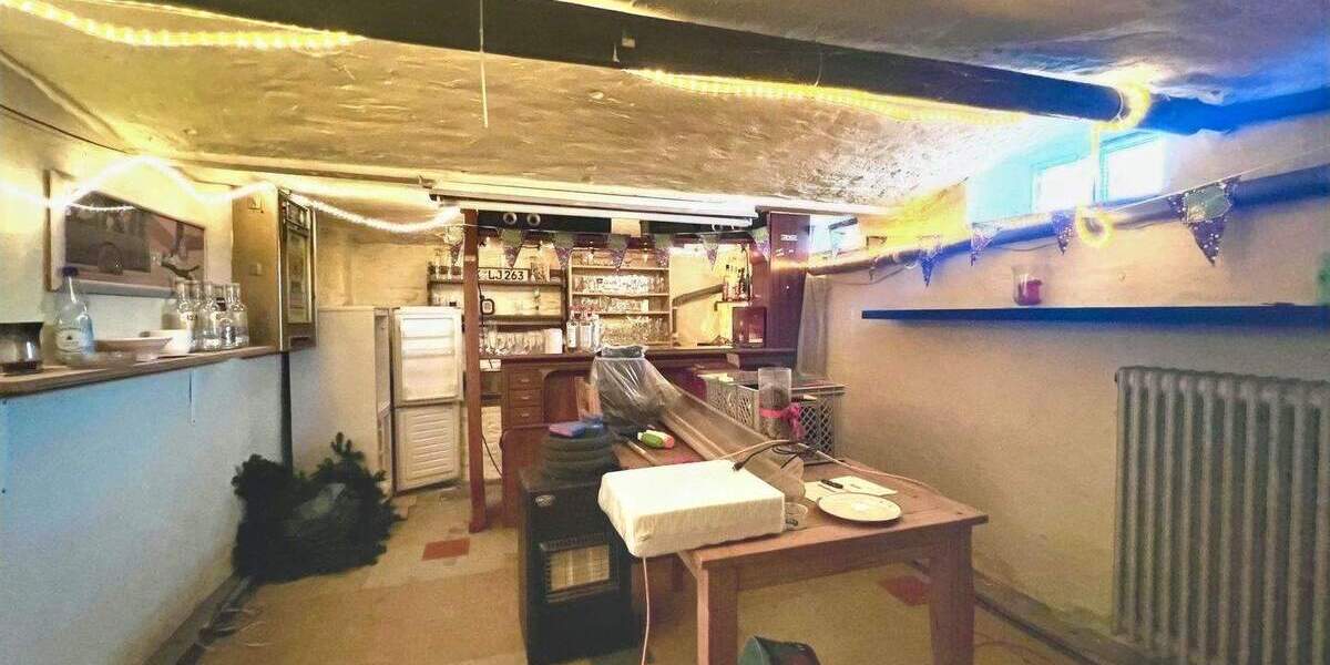 Mehrfamilienhaus, Wohnhaus Krefeld Uerdingen - 6 Zimmer, 145 m&sup2;, 259.000&euro; | Angebot:25692546