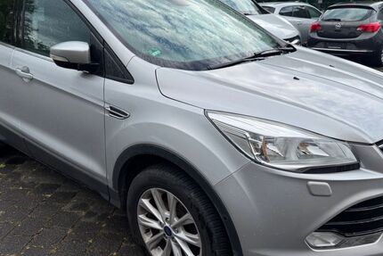 Ford Kuga 116.000 km 10.999 &euro; Neuss 41462