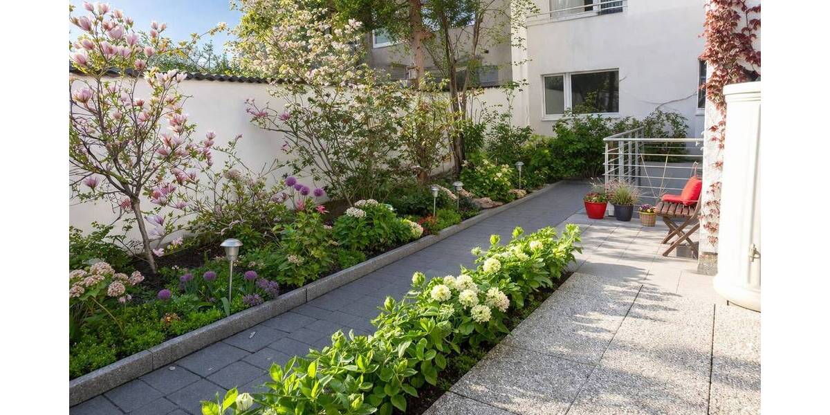 Etagenwohnung Düsseldorf Pempelfort - 2 Zimmer, 94 m&sup2;, 399.000&euro; | Angebot:25722889