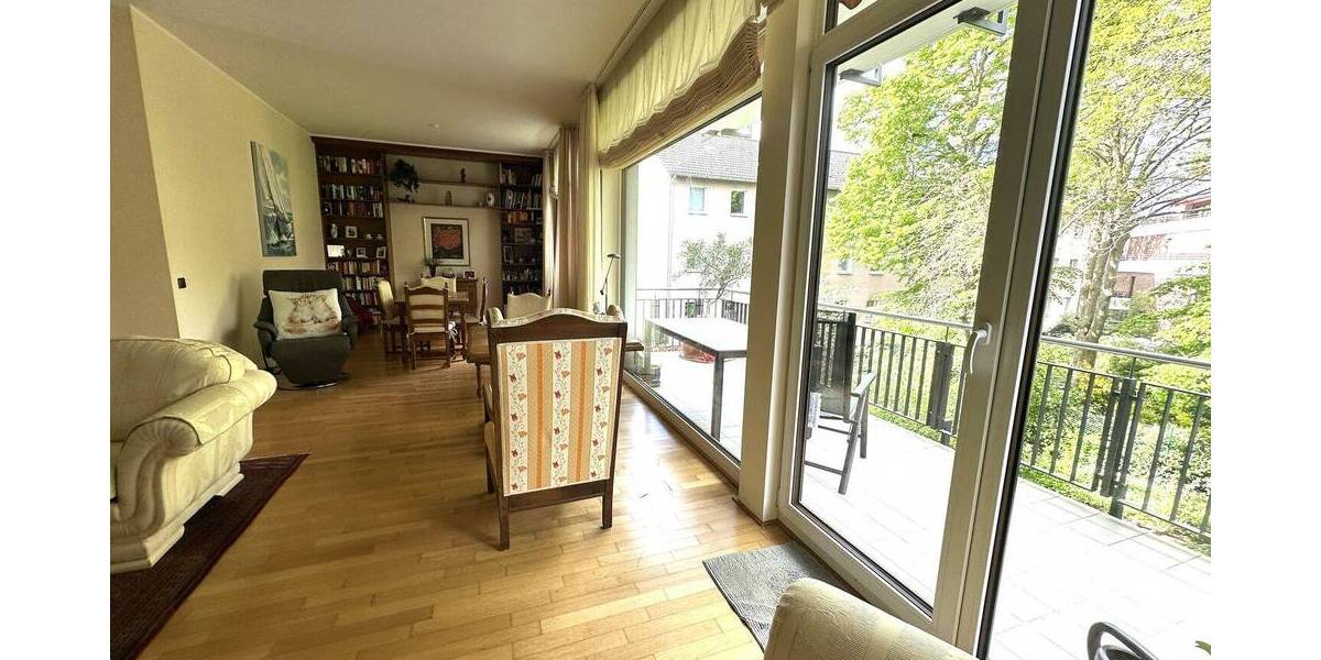 Etagenwohnung Düsseldorf Oberkassel - 4 Zimmer, 106 m&sup2;, 649.000&euro; | Angebot:26842324