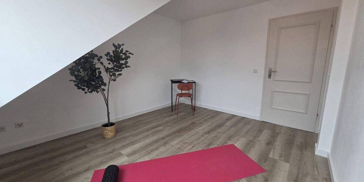 Etagenwohnung Viersen Stadtmitte - 4 Zimmer, 89 m&sup2;, 225.000&euro; | Angebot:26918749