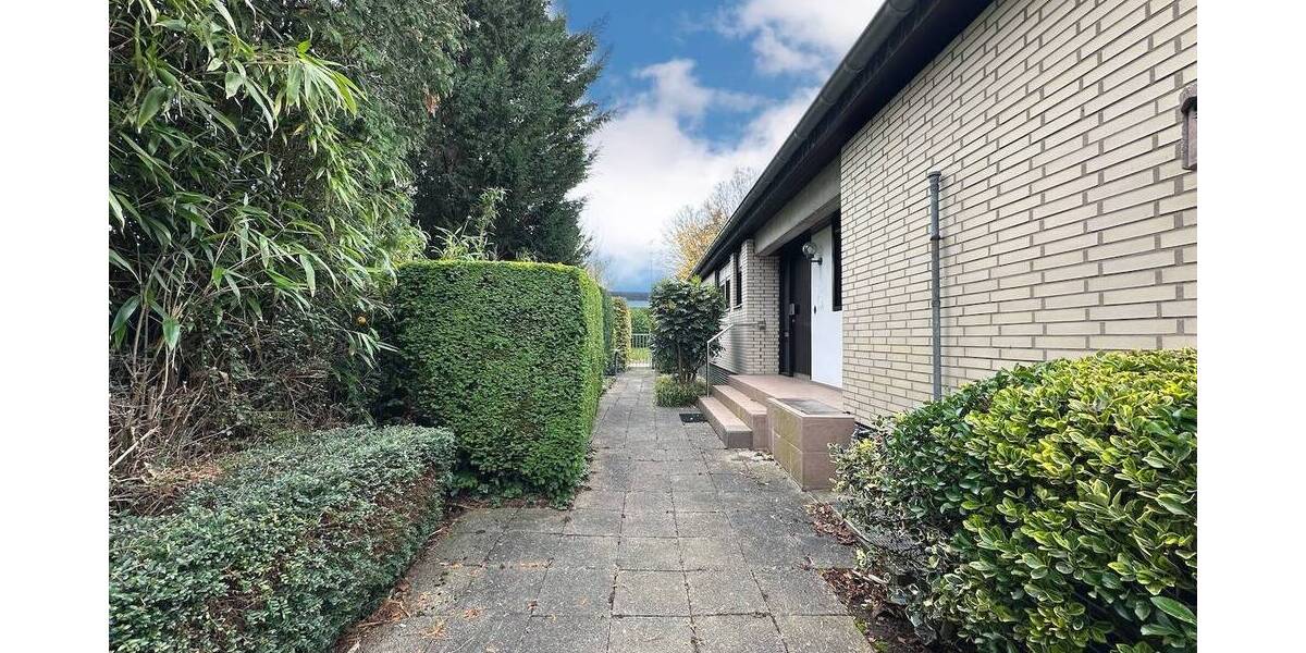 Bungalow Neuss Rosellen - 4 Zimmer, 156 m&sup2;, 689.000&euro; | Angebot:26641437