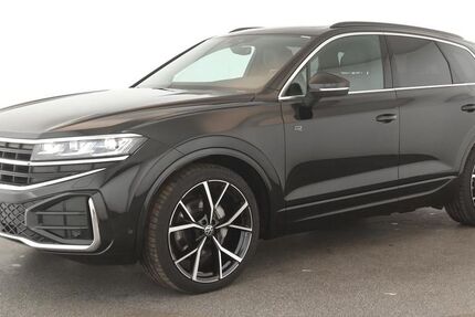 VW Touareg 18.500 km 61.884 &euro; Neuss 41460