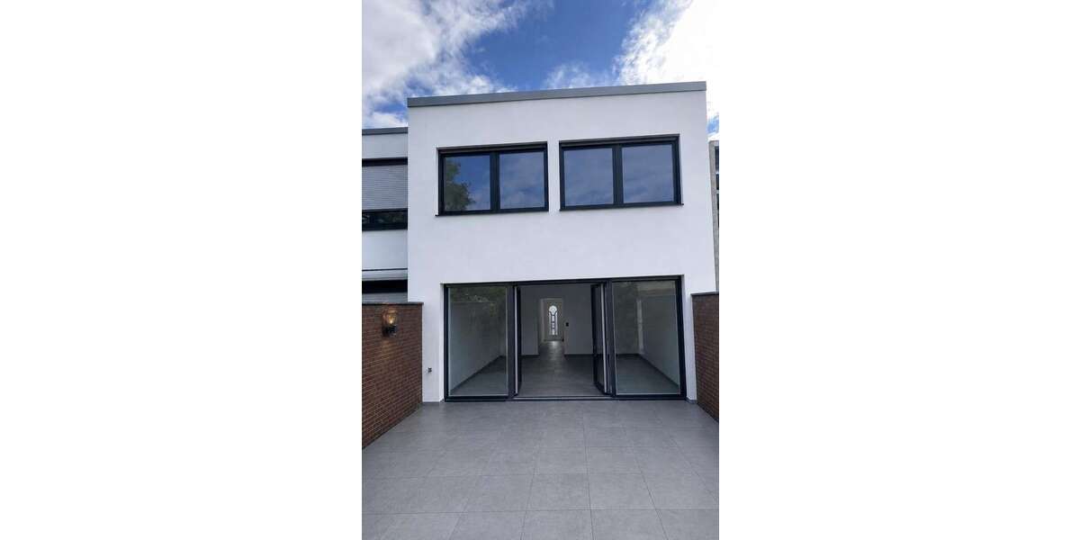 Einfamilienhaus Moers Hochstraß - 4 Zimmer, 105 m&sup2;, 1.480&euro; | Angebot:26608407