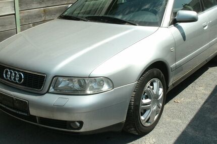 Audi A4 272.110 km 999 &euro; Viersen 41747