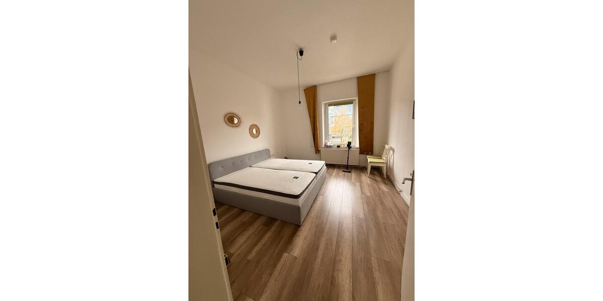 Etagenwohnung Mönchengladbach Nord - 2 Zimmer, 72 m&sup2;, 850&euro; | Angebot:25102234