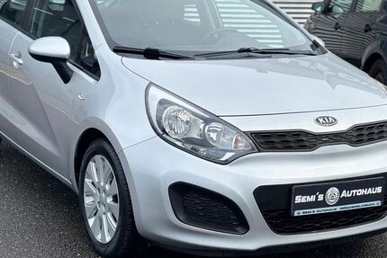 Kia Rio 88.606 km 6.999 &euro; Mönchengladbach 41238