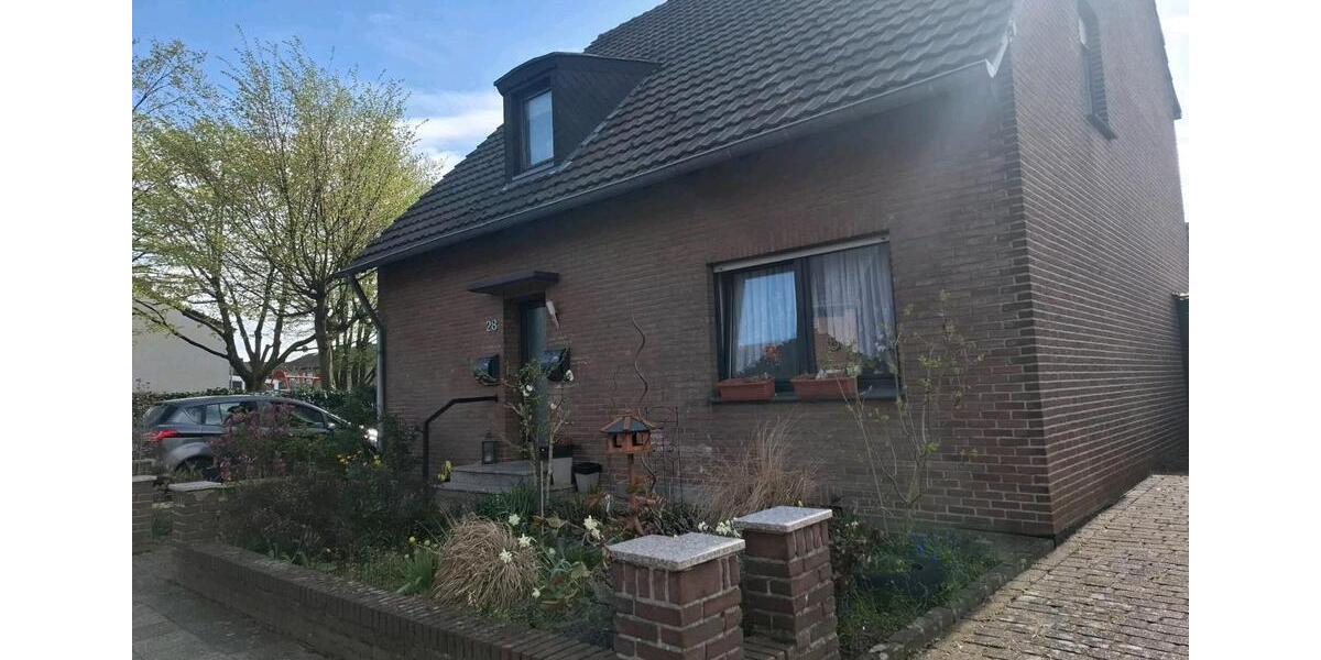 Mehrfamilienhaus, Wohnhaus Nettetal - 9 Zimmer, 125 m&sup2;, 360.000&euro; | Angebot:26889483