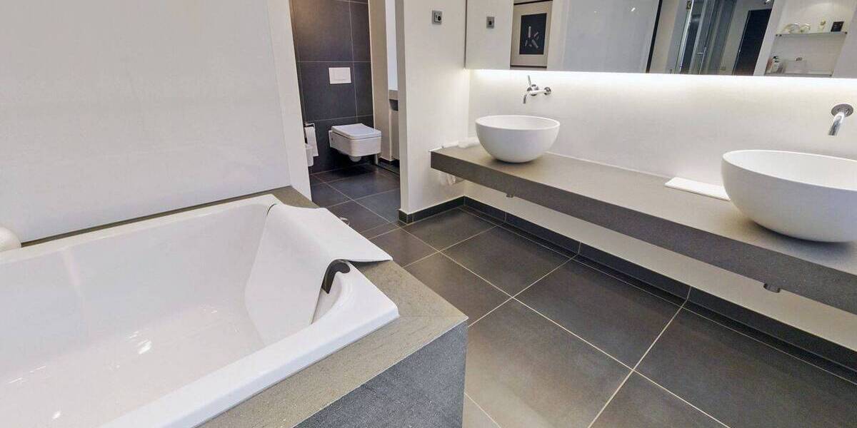 Etagenwohnung Düsseldorf Oberkassel - 4 Zimmer, 269 m&sup2;, 1.695.000&euro; | Angebot:26029233