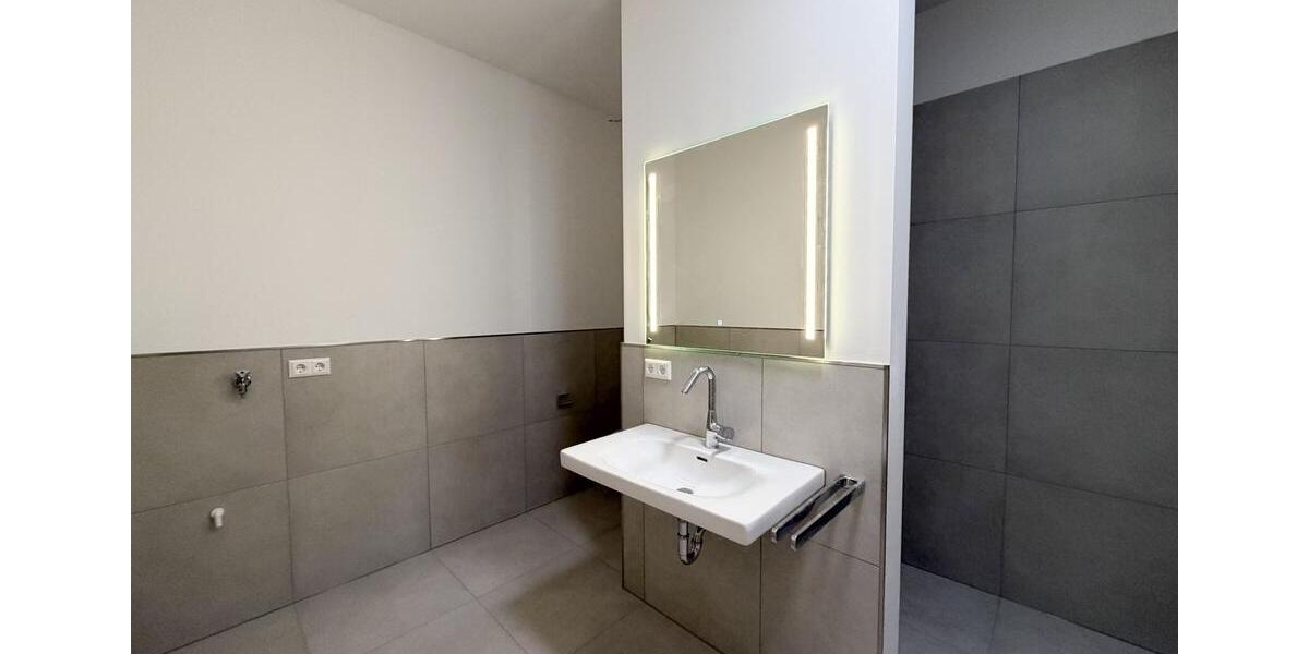 Erdgeschoßwohnung Wegberg - 5 Zimmer, 149 m&sup2;, 1.500&euro; | Angebot:26286335